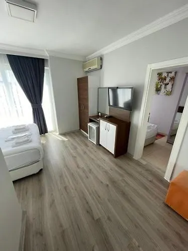 Demir Otel Kusadası